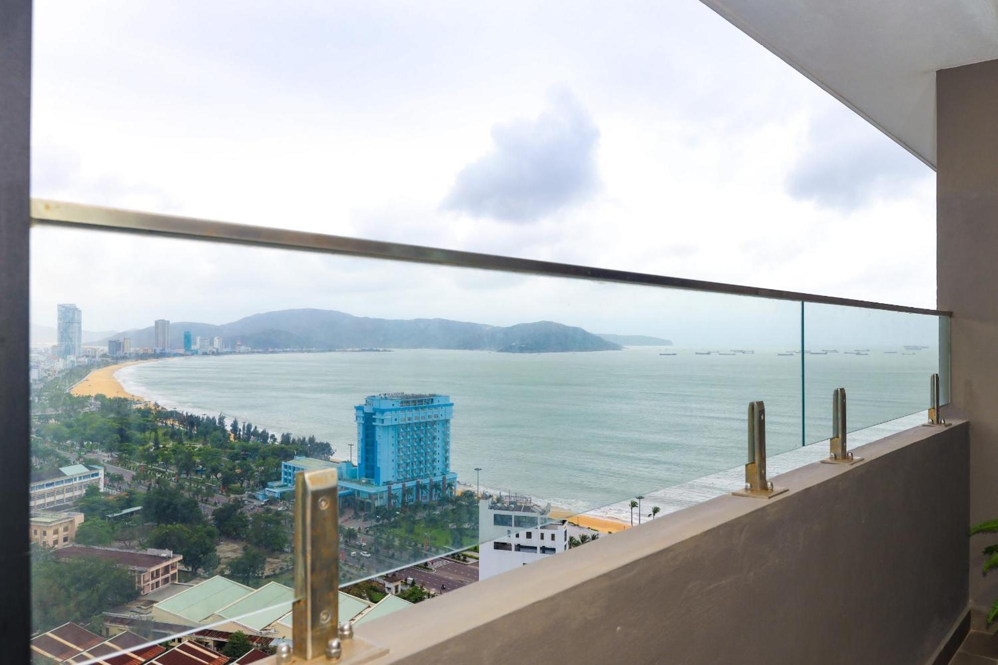 Appartamento Flc Sea Tower-Can Ho View Bien-Quy Nhon Esterno foto